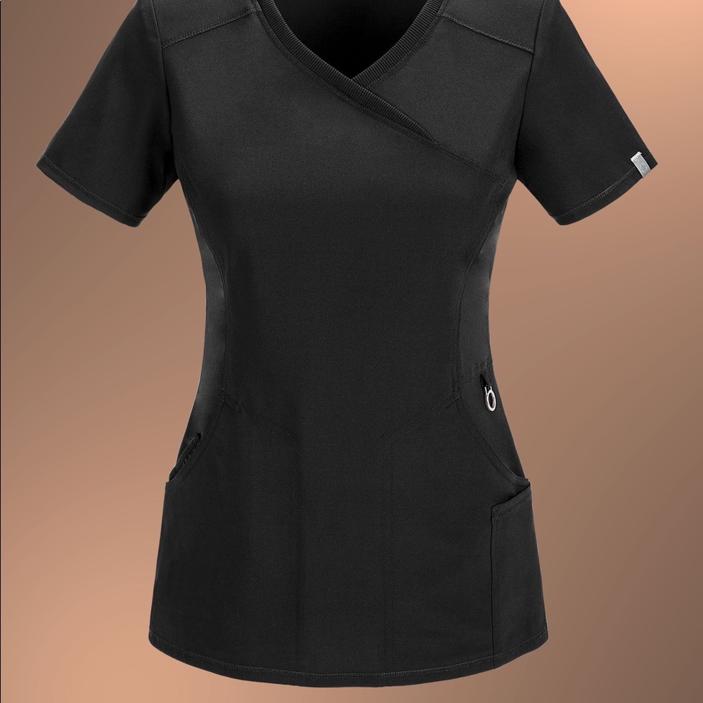 Cherokee Infinity scrub top - black - size S